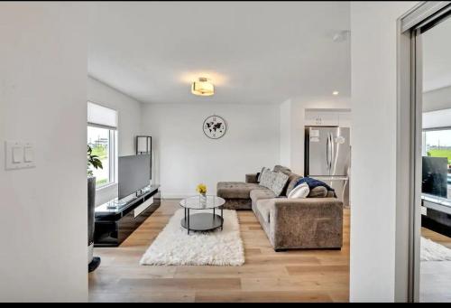 3 Bedroom Home in Glenridding Area, Edmonton (fotografie 8)