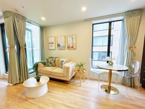 Stylish Cozy Studio Nearby SkyTower-Pool Gym Sauna, Auckland