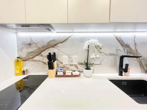 Tasteful Luxury Modern 2BR with Aircon in the City Next to Albert Park, Auckland (photo 8)