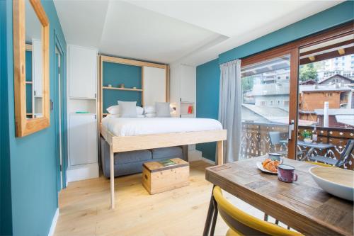 Contemporary studio in the heart of Morzine near Chalet Les 4 Vents Restaurant