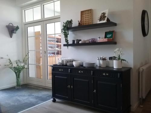 Hals Hotel - image 2