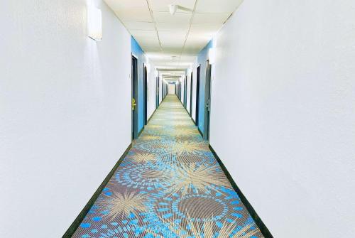 Days Inn by Wyndham Rutland/Killington Area - image 10