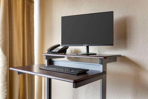 Quality Inn Valley - West Point - main image