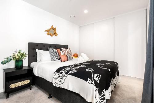 Luxury Parkside Living on Queen St with AC Pool & Gym, Auckland (photo 8)