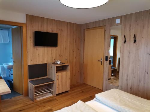 Haus Tuklar 4
