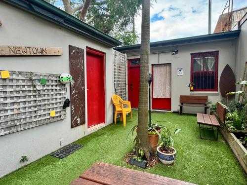 room detail thumbnail 1