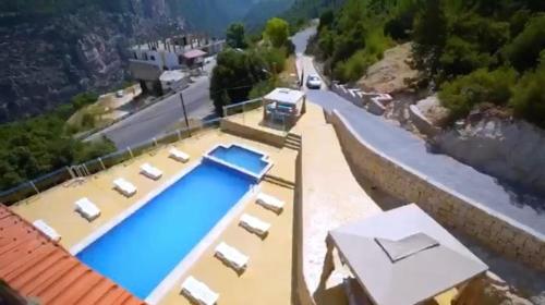 Palace in heaven in Ehden