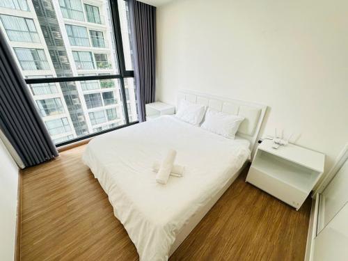 Four-Bedroom Apartment image 8
