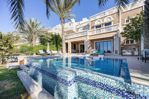 Lux 5-BR Villa With Ocean View - Palm Jumeriah