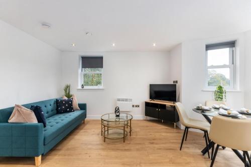 Létesítmények, Deluxe 2-Bedroom Saarb Apartment, Leatherhead in Leathethead