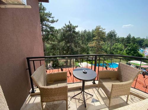 Balkons/terase, D Villa in Mineralni Bani