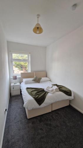 Central and well-equipped 2 bed flat in Maidenhead in Maidenhead