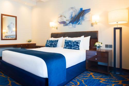 room detail thumbnail 1