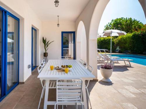 Azzurro Holiday Villas 4