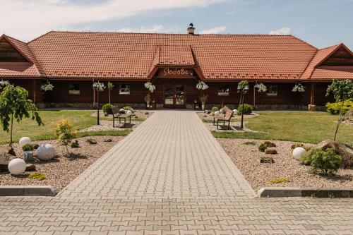 Étterem, Centrum Aktywnego Wypoczynku Borek in Rzezawa