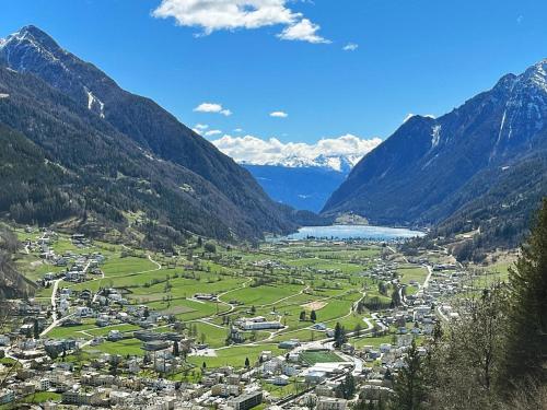 The View, alleinstehendes 4½ Zi Berghaus oberhalb Poschiavo, Poschiavo (foto 2)