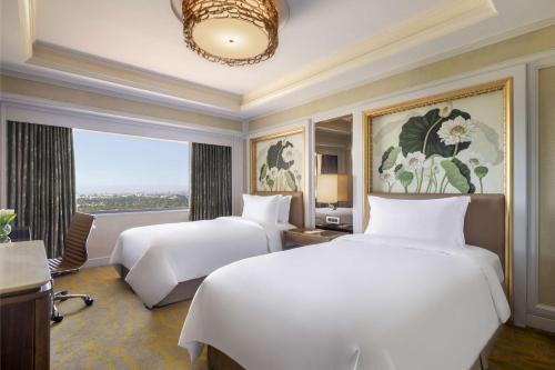 Dusit Thani Manila