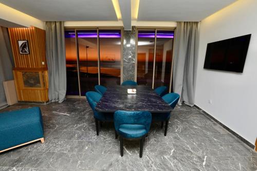 Shared lounge/TV area, Sahara Beach near Tan Tan Airport