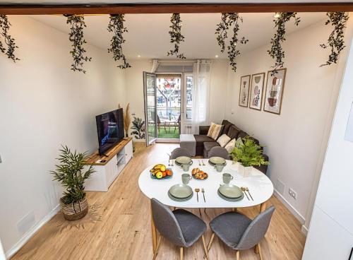 Garden Gran Via Luxury Aire ac PARKING privado by Apartamentos Logrono Garden Gran Via Luxury Aire ac PARKING privado by Apartamentos Logrono