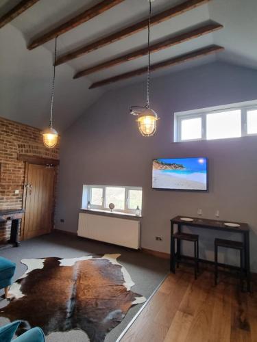 Two Bedroomed Loft Apartment - The Old Drill Hall Ryde in Ryde East