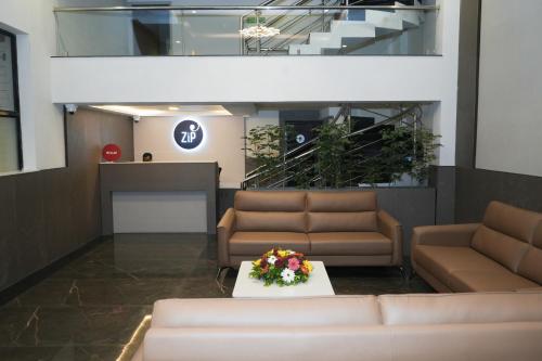 Zip by Spree Hotels Shirdi - Walkable Distance from Sai Baba Temple, Ширди (фото 2)