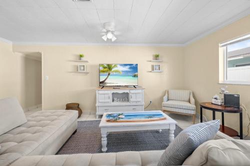 Tropical Tranquility In South Hutchinson Beach detail