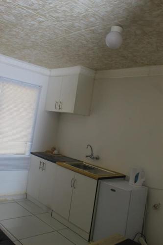 Bara Guesthouse in โทโลโคเอน