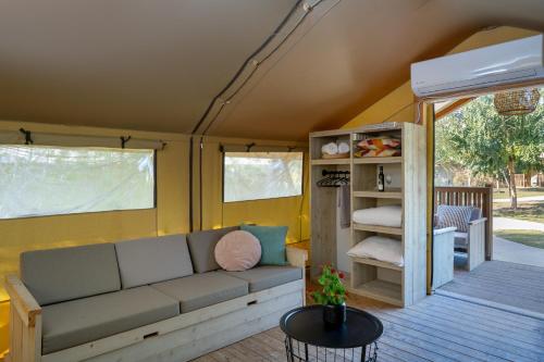 Iekārtas, Layla Glamping in Bet Alfa