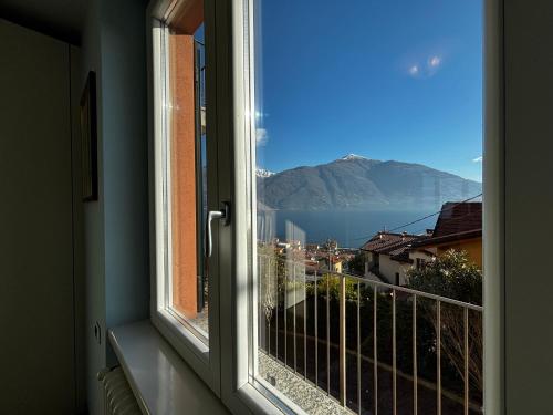 Apartment with swimming pool, lake view, parking - Larihome A72, San Siro (Foto 7)