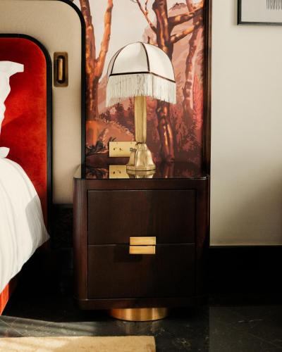 Deluxe Double Room image 4