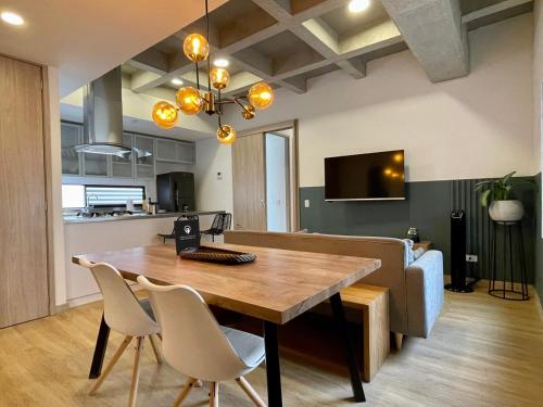 Iconic 2 BR in Laureles