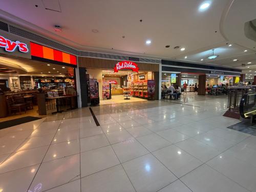 Urban Oasis Studio at Monte Carlo Residenze, Sta Lucia Mall, Manila (photo 6)