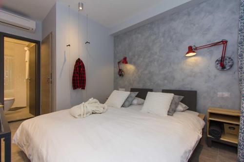 B&B Vibe - image 10