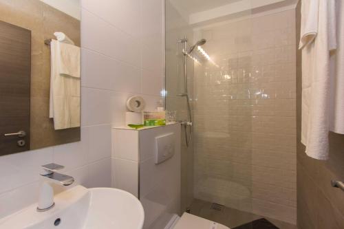 B&B Vibe - image 6