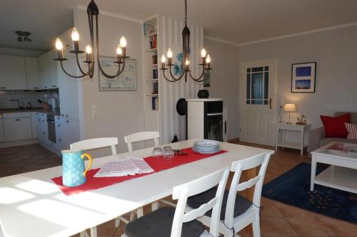Hüs Dikstian- Wohnung 3 (Hus Dikstian- Wohnung 3) in Alkersum