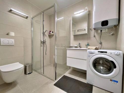 Apartment image 6
