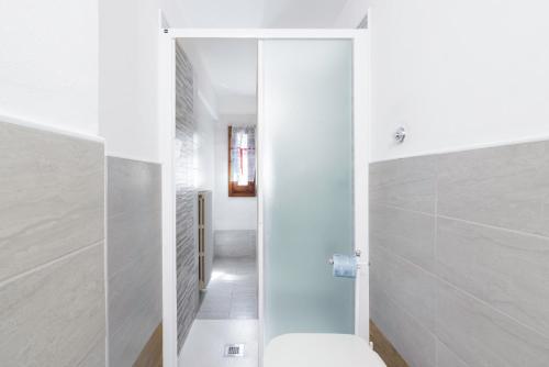 San Frediano Apartment In Florence - image 5