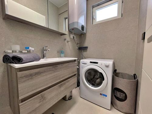 Apartment image 10
