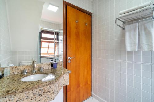 Deluxe Double Room with Balcony image 1