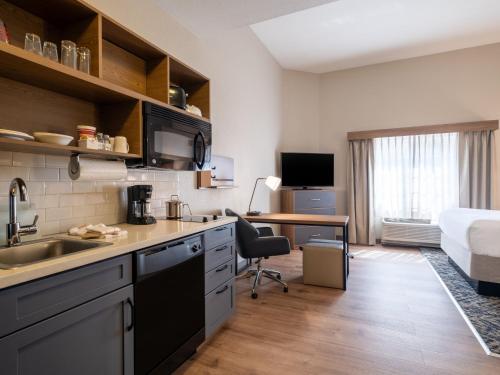 Candlewood Suites Arundel Mills / BWI Airport an IHG Hotel - image 9