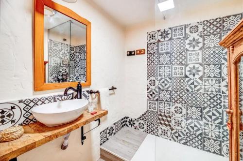 Baie, Warm apartment in Ardanué with mountain view, 45 m² (Warm apartment in Ardanue with mountain view, 45 m²) in Barbastro