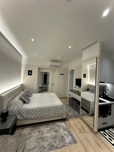 Corplex Rooms Tirana, Tirana