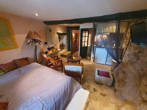 Charmant Appartement au Broc - Location saisonnière - Le Broc