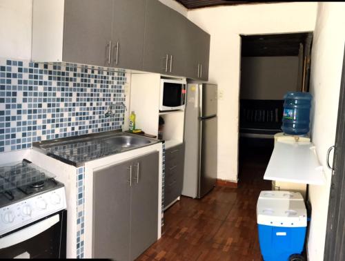 Casa mono ambiente y piscina. in 馬里亞諾羅克阿隆索