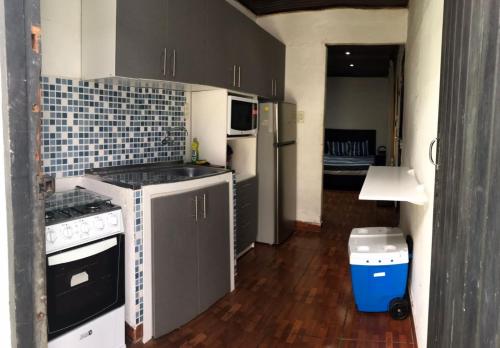 Casa mono ambiente y piscina. in 馬里亞諾羅克阿隆索