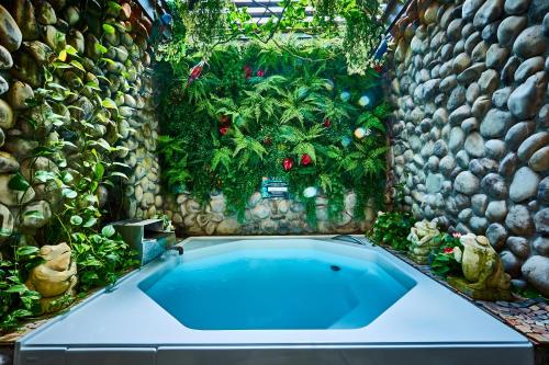 Hotel Balian Resort Yokohama Kannai - Adult Only in Fujidana