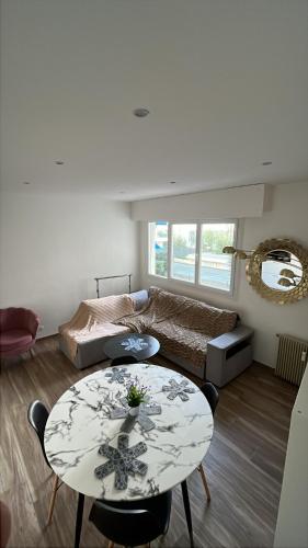 Appartement Nice promenade des anglais aéroport, Nice (photo 2)