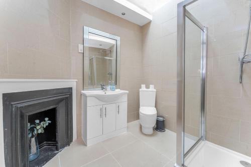 Super Spacious 4 Bed, sleeps 6, Edinburgh (fotografie 9)