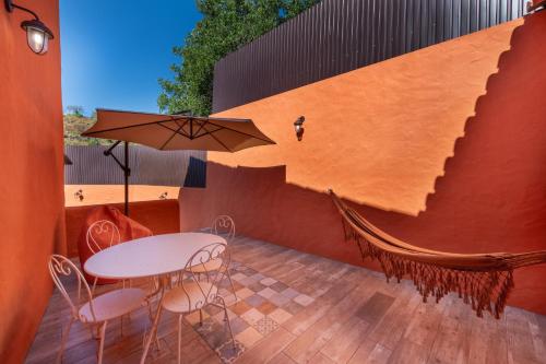 Exterior view, Alte Com Amor in Alte