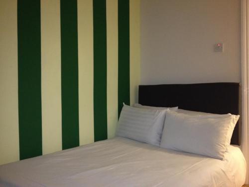 City View Hotel Roman Road - image 13